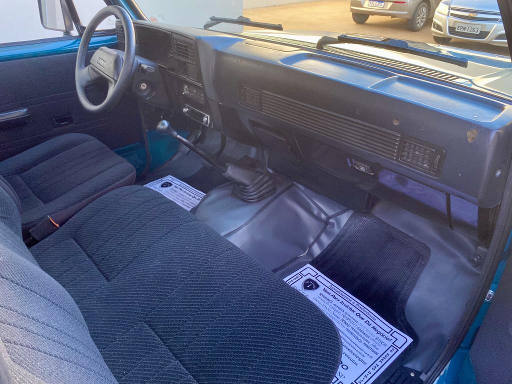 CHEVROLET D20 - Foto