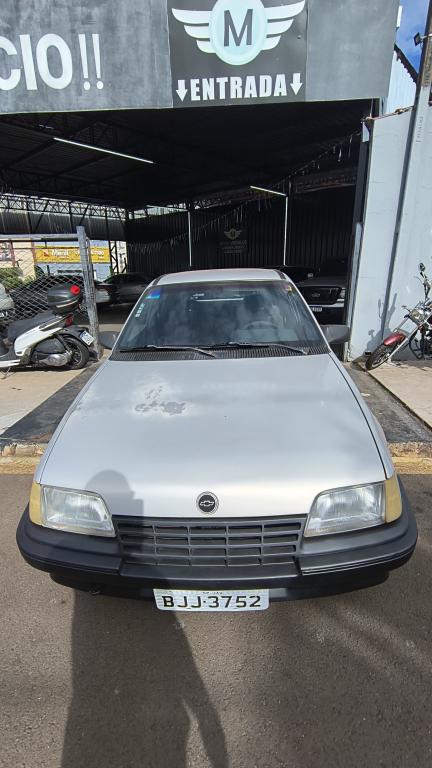CHEVROLET Kadett - Foto