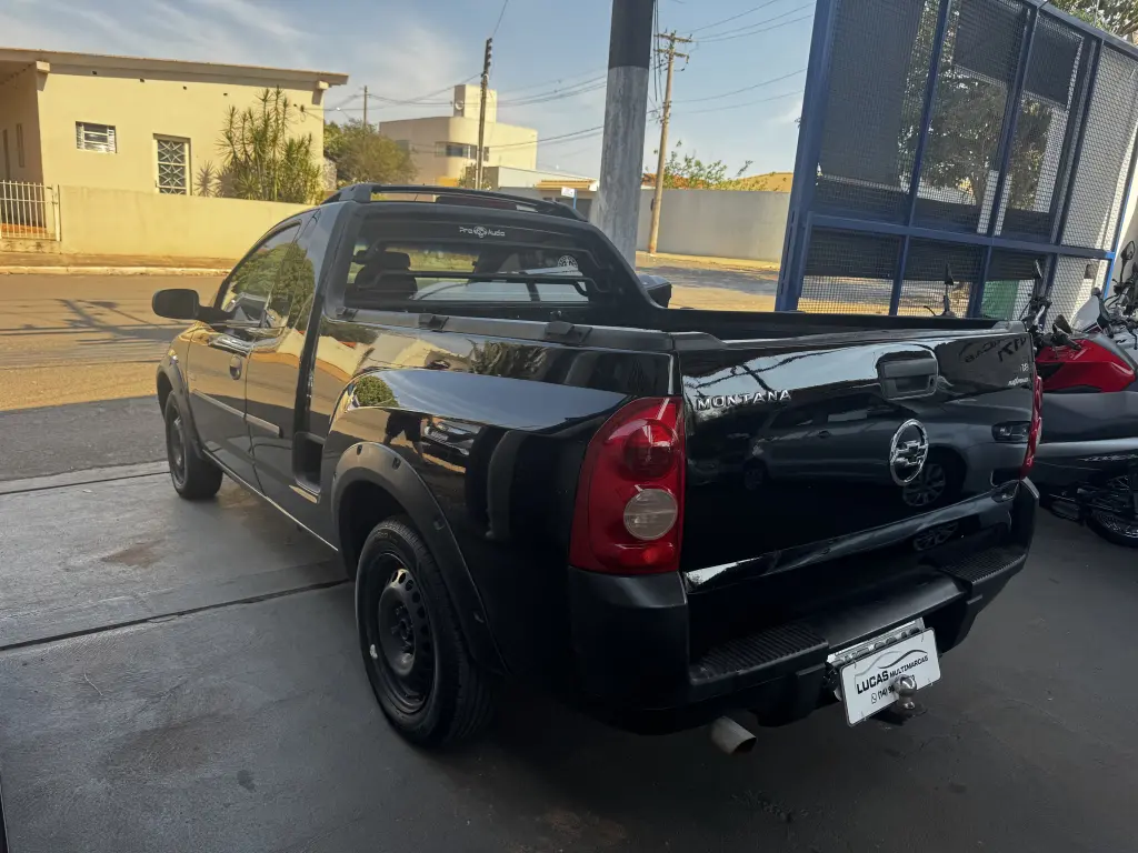 CHEVROLET Montana - Foto