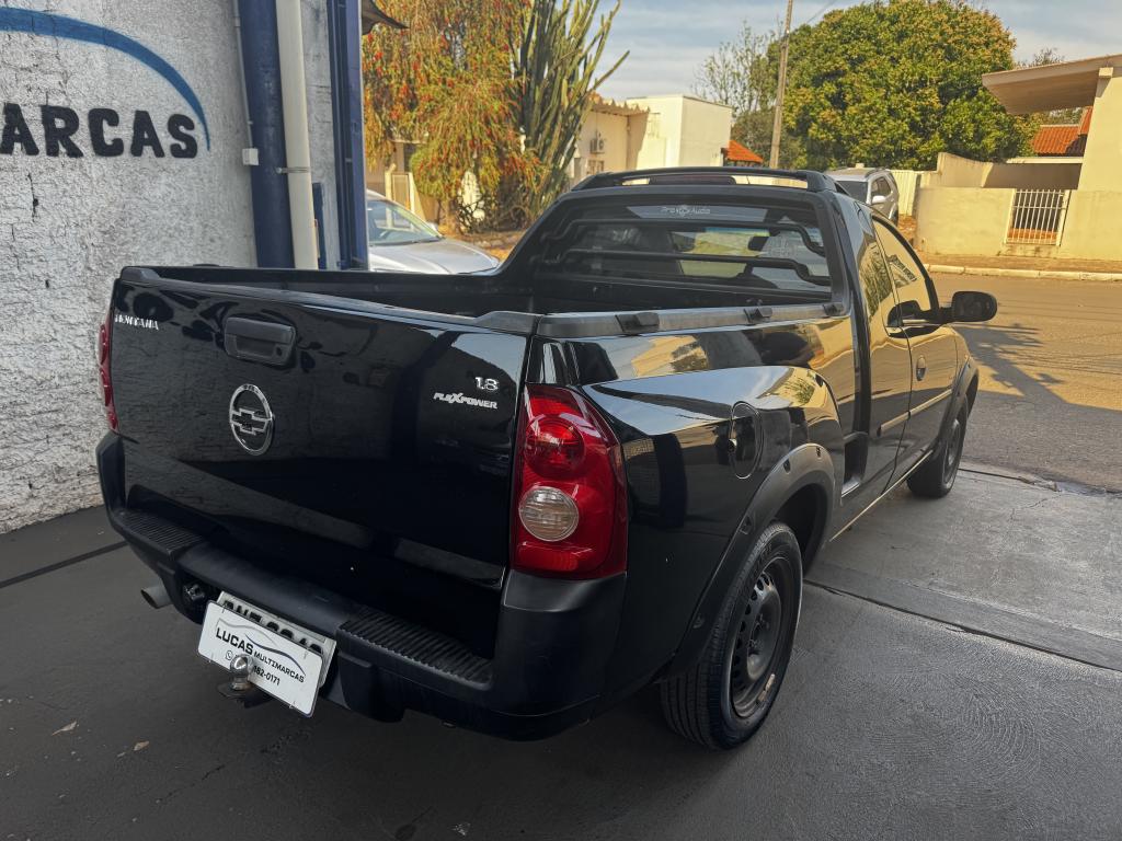 CHEVROLET Montana - Foto