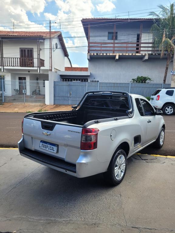 CHEVROLET Montana - Foto