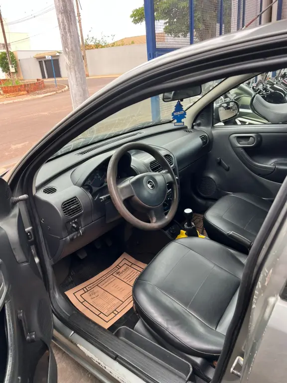 CHEVROLET Montana - Foto