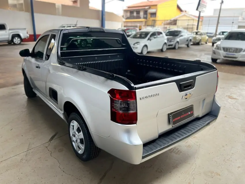 CHEVROLET Montana - Foto
