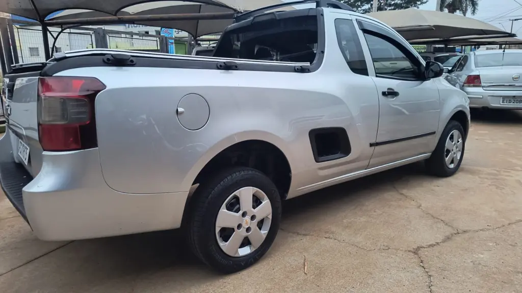CHEVROLET Montana - Foto