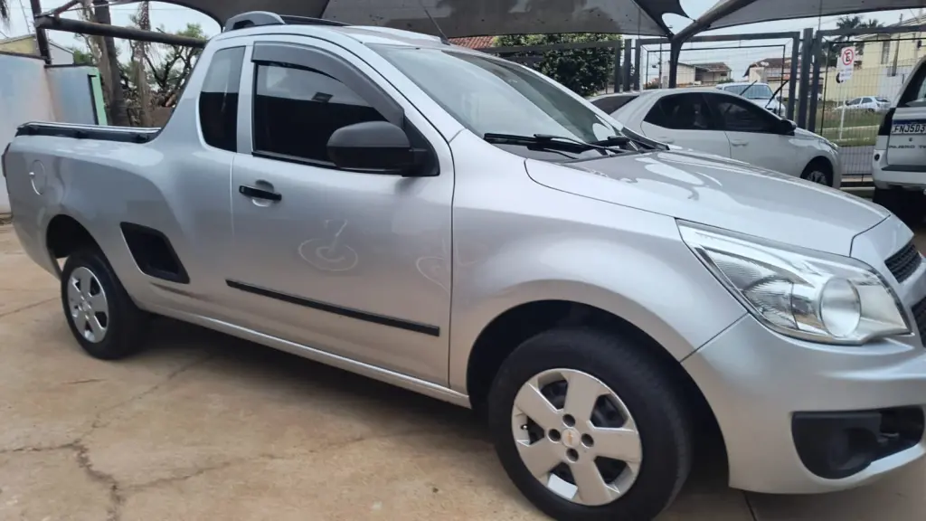 CHEVROLET Montana - Foto