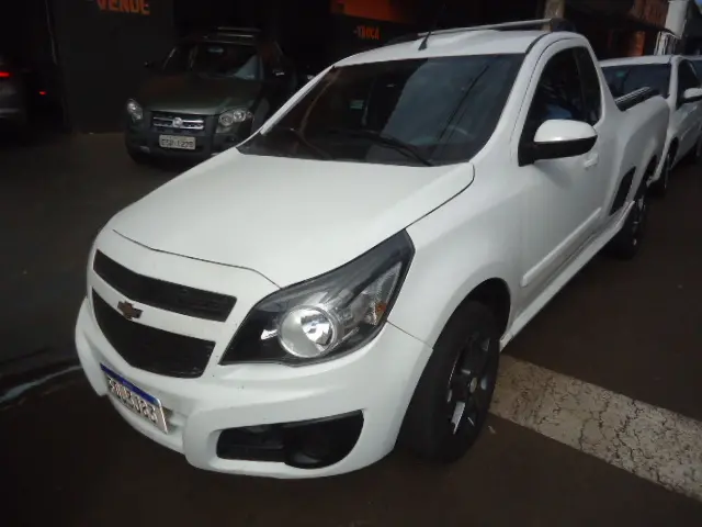CHEVROLET Montana