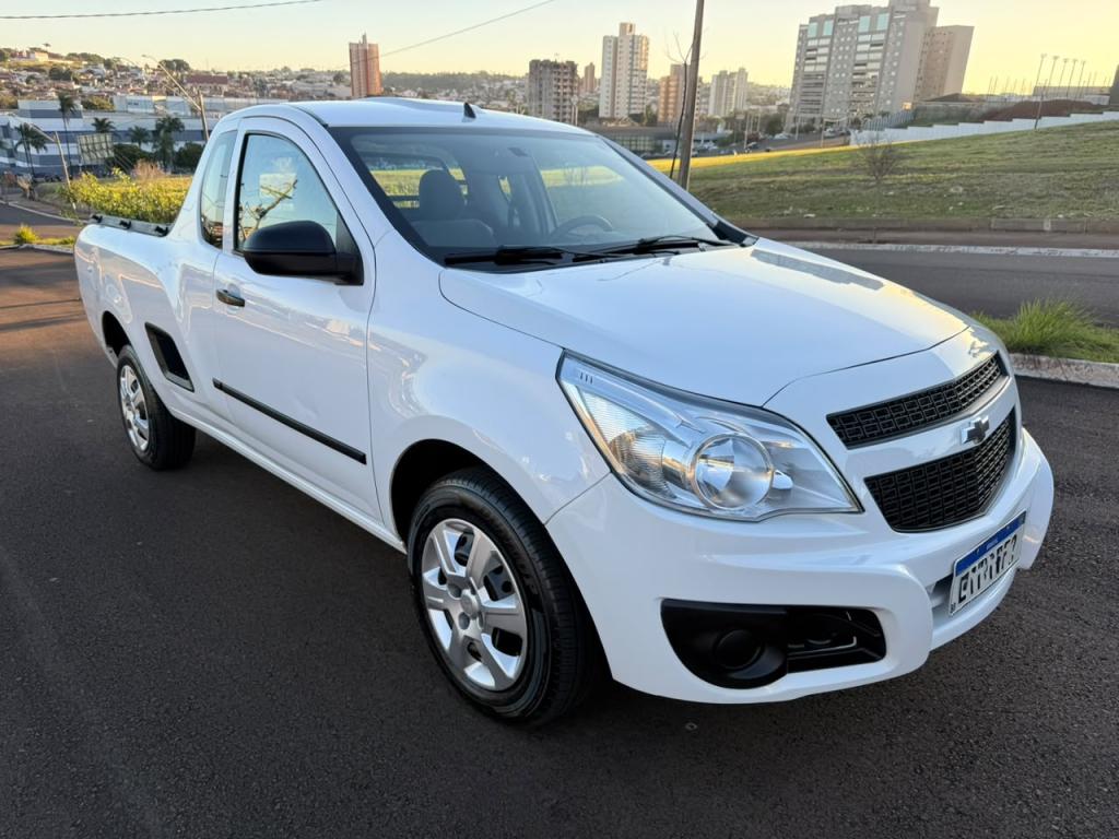 CHEVROLET Montana - Foto