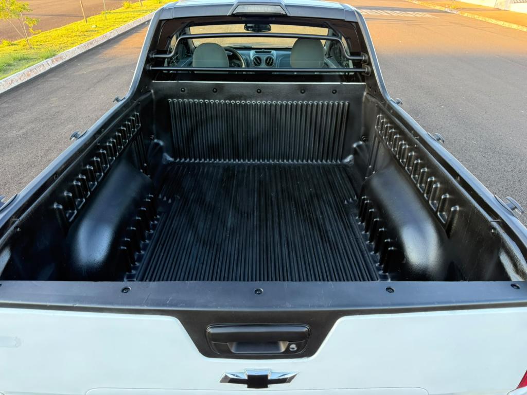 CHEVROLET Montana - Foto