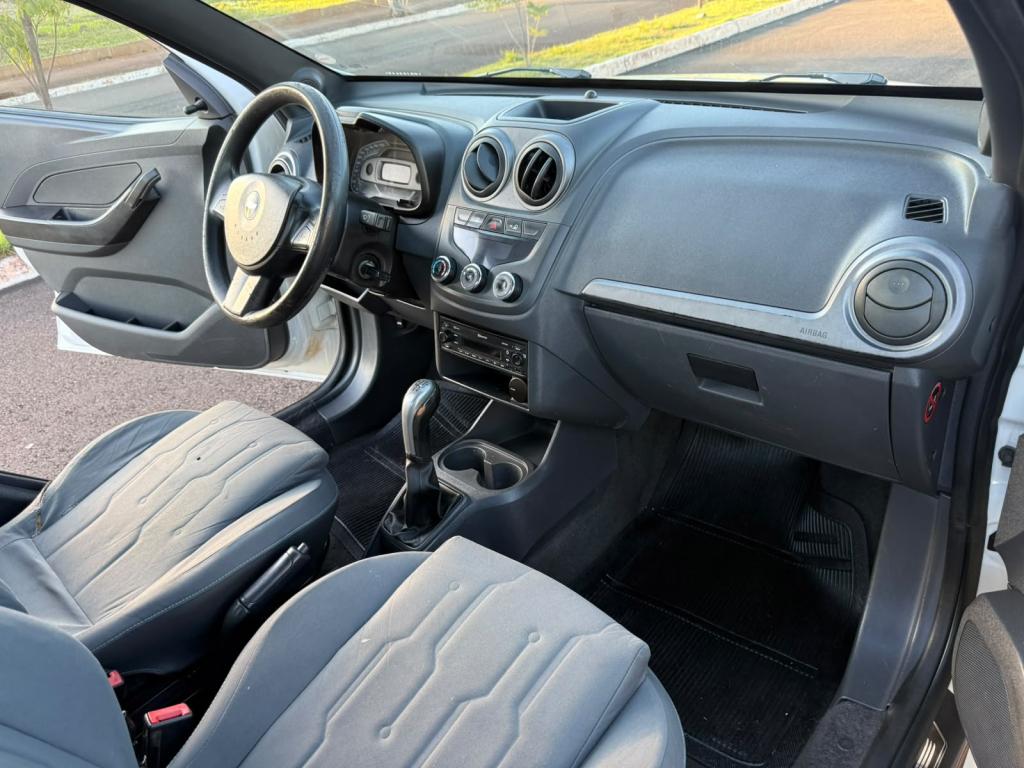CHEVROLET Montana - Foto