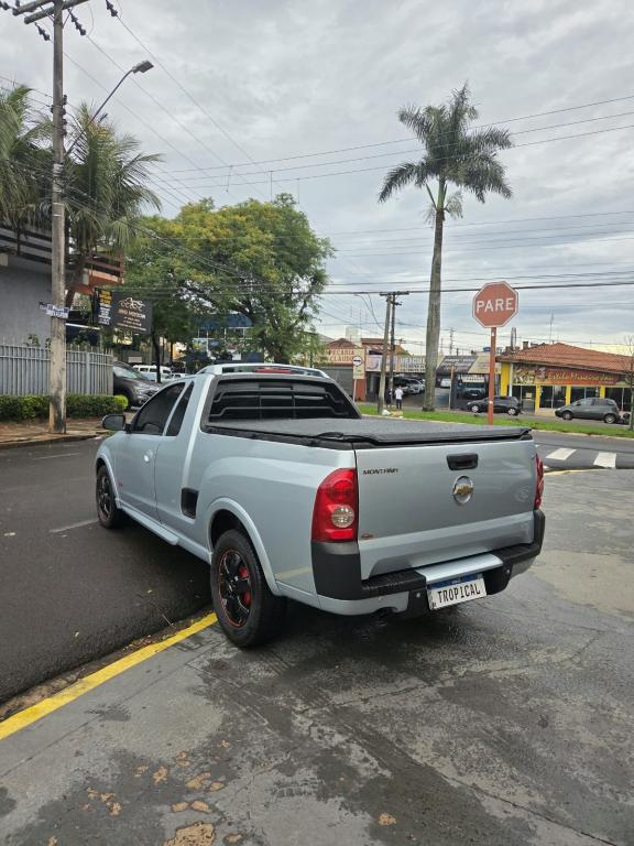 CHEVROLET Montana - Foto