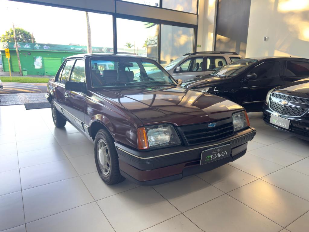 CHEVROLET Monza Sedan
