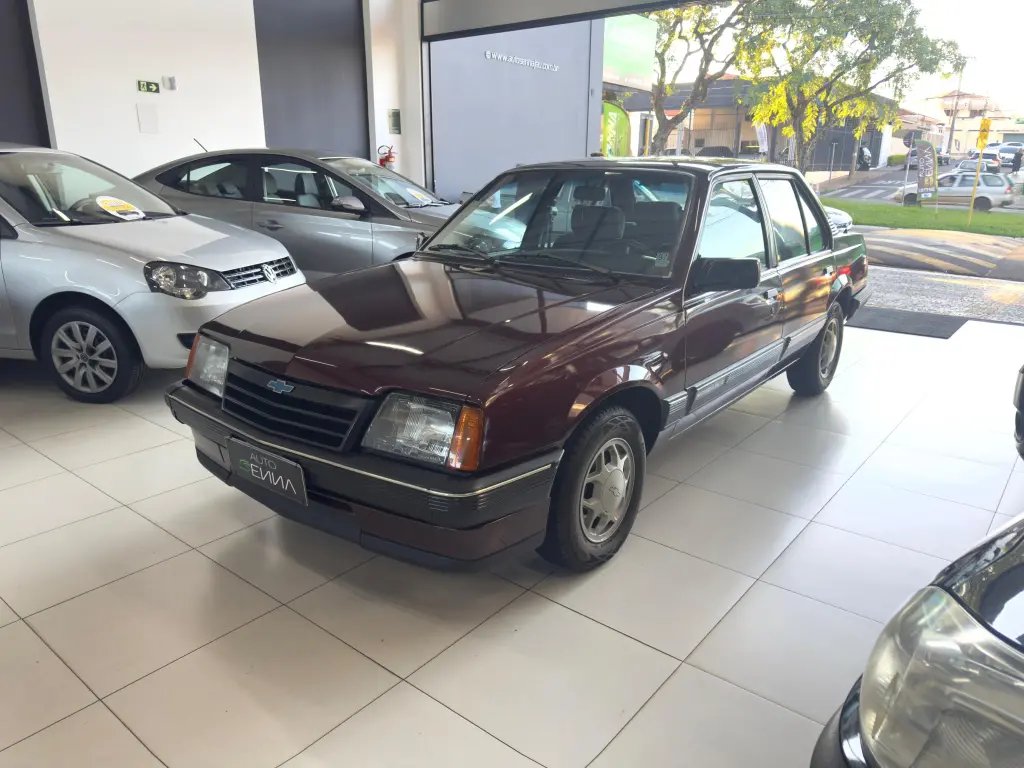 CHEVROLET Monza Sedan - Foto