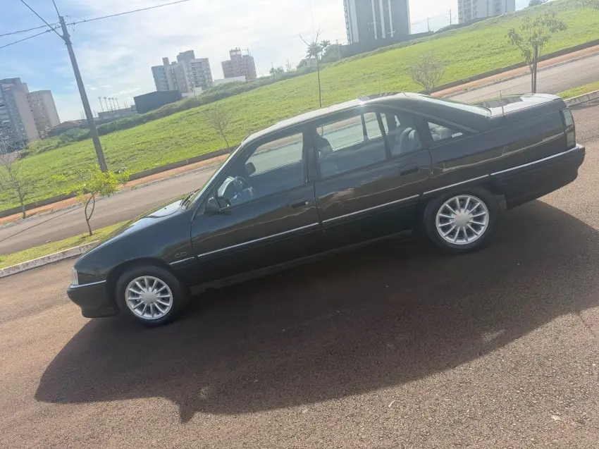 CHEVROLET Omega - Foto