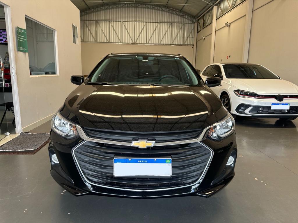 CHEVROLET Onix Hatch - Foto