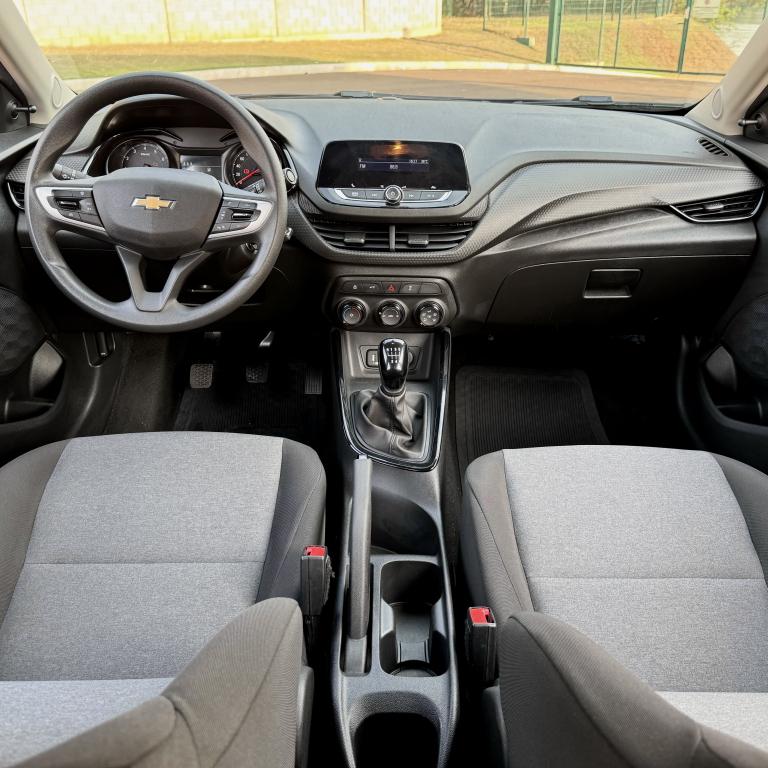 CHEVROLET Onix Hatch - Foto