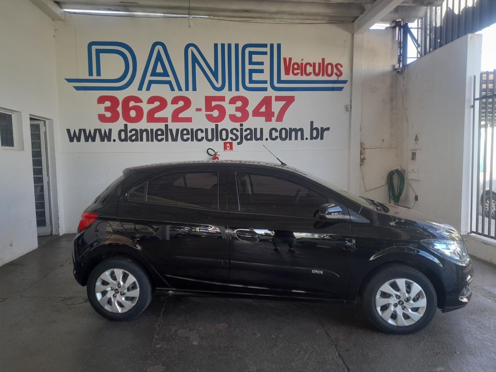CHEVROLET Onix Hatch