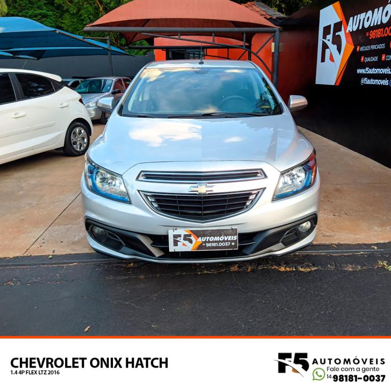 CHEVROLET Onix Hatch - Foto