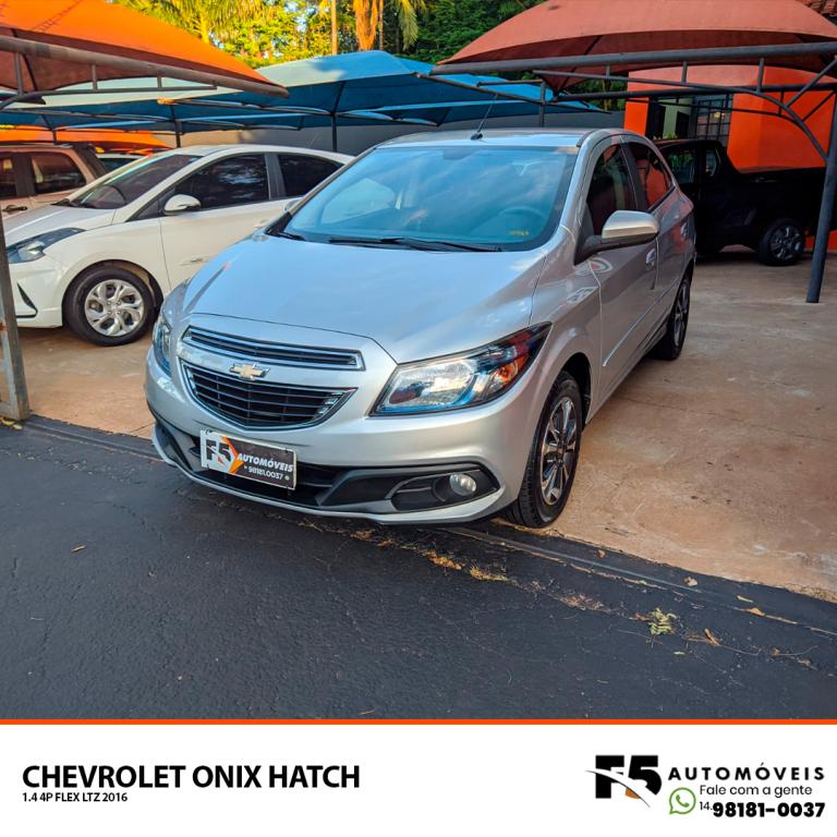 CHEVROLET Onix Hatch - Foto