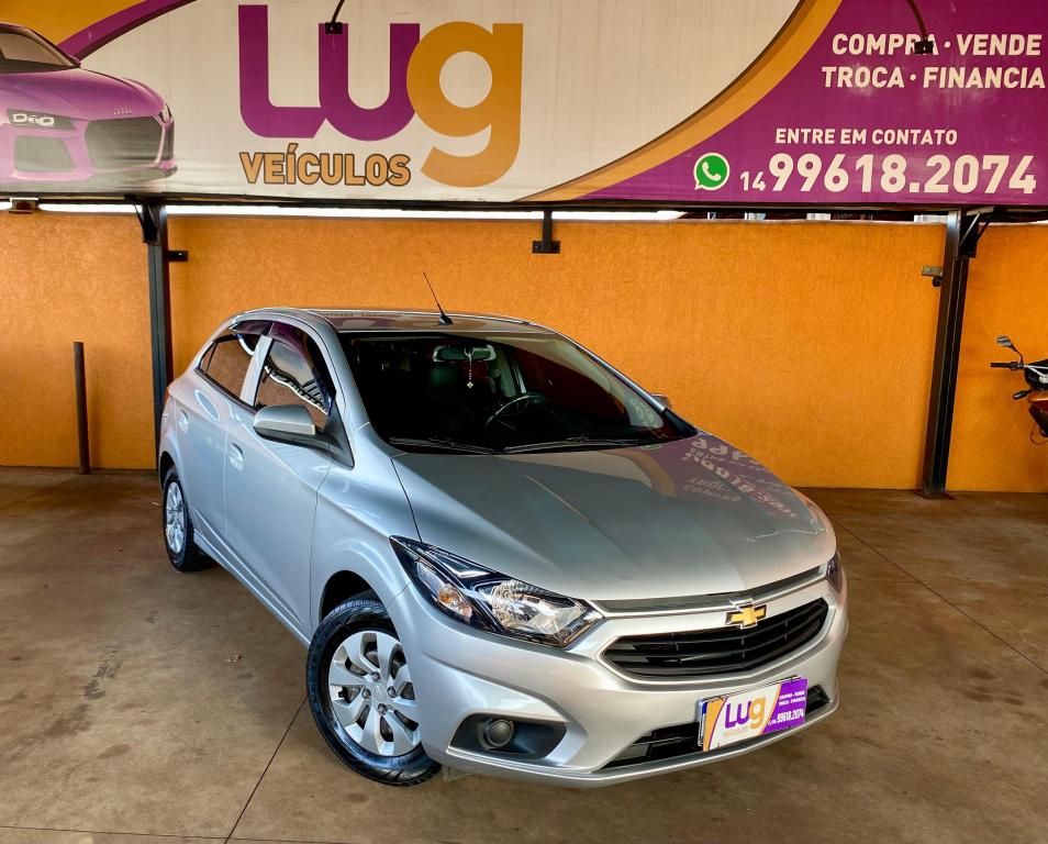 CHEVROLET Onix Hatch - Foto