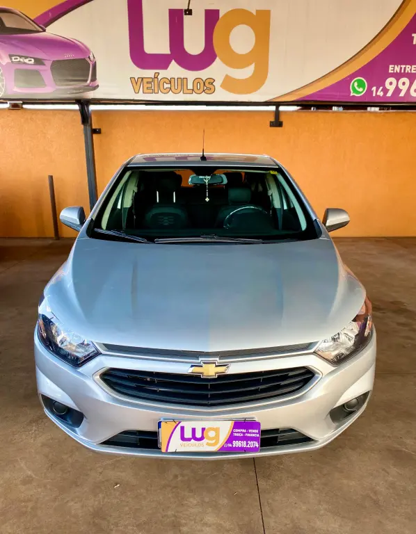 CHEVROLET Onix Hatch - Foto