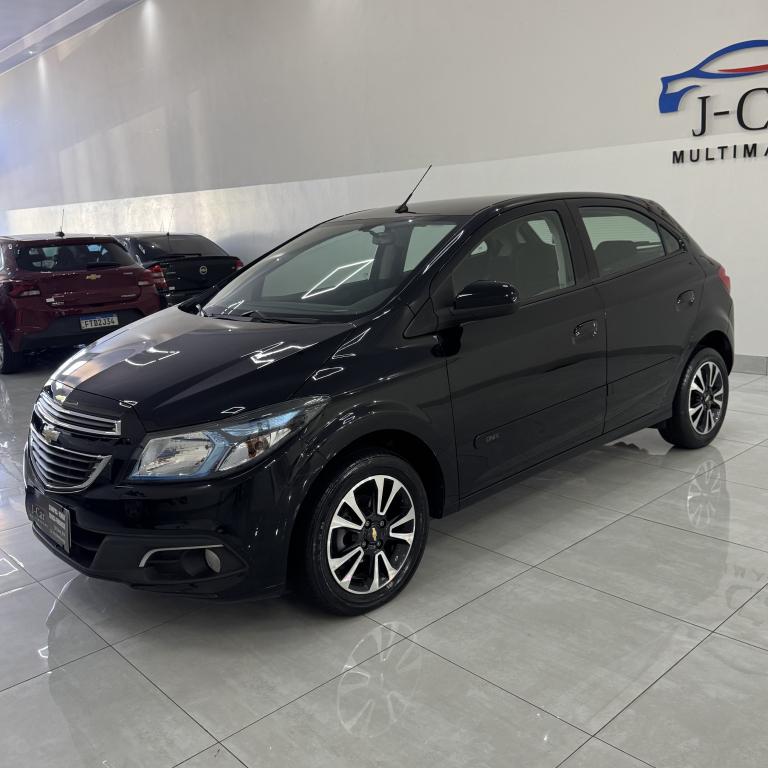 CHEVROLET Onix Hatch - Foto