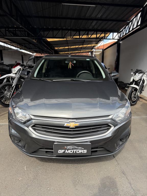 CHEVROLET Onix Hatch - Foto