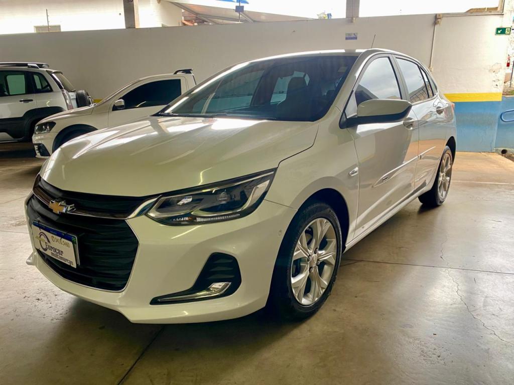 CHEVROLET Onix Hatch - Foto
