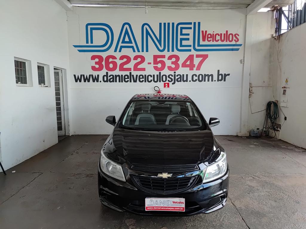CHEVROLET Onix Hatch - Foto