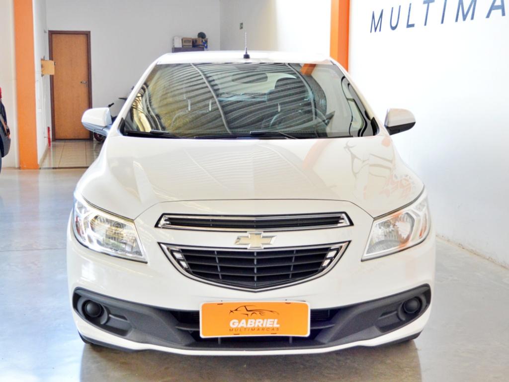 CHEVROLET Onix Hatch - Foto