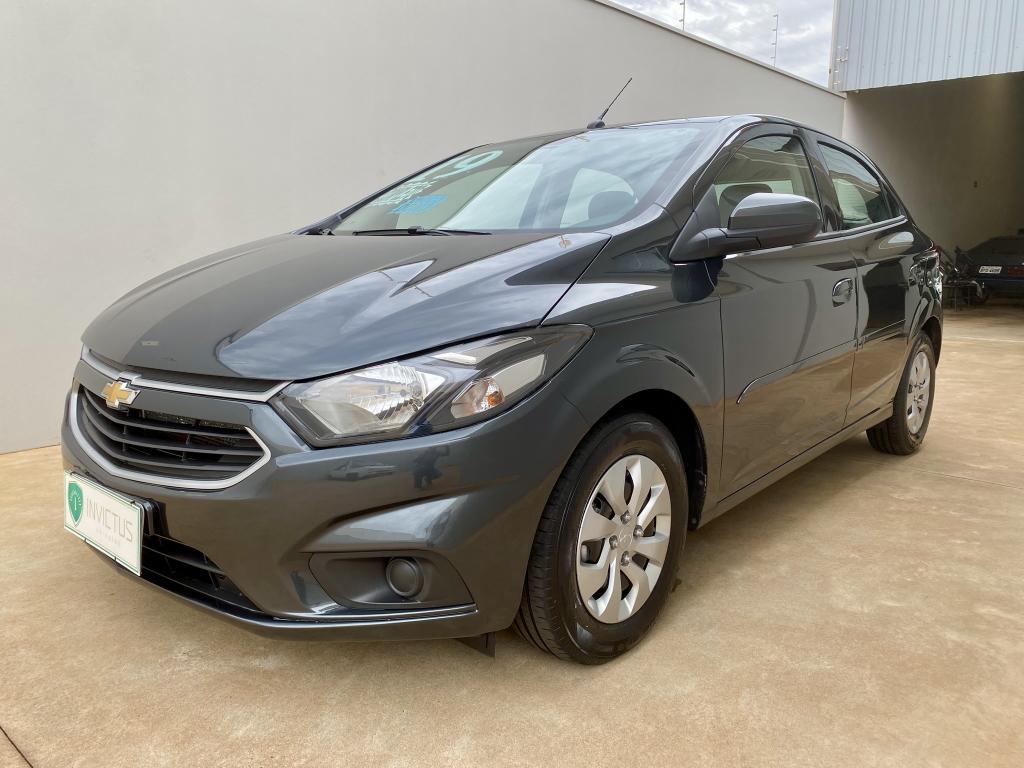 CHEVROLET Onix Hatch - Foto