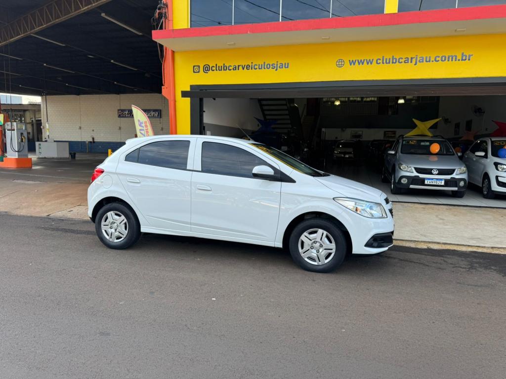 CHEVROLET Onix Hatch