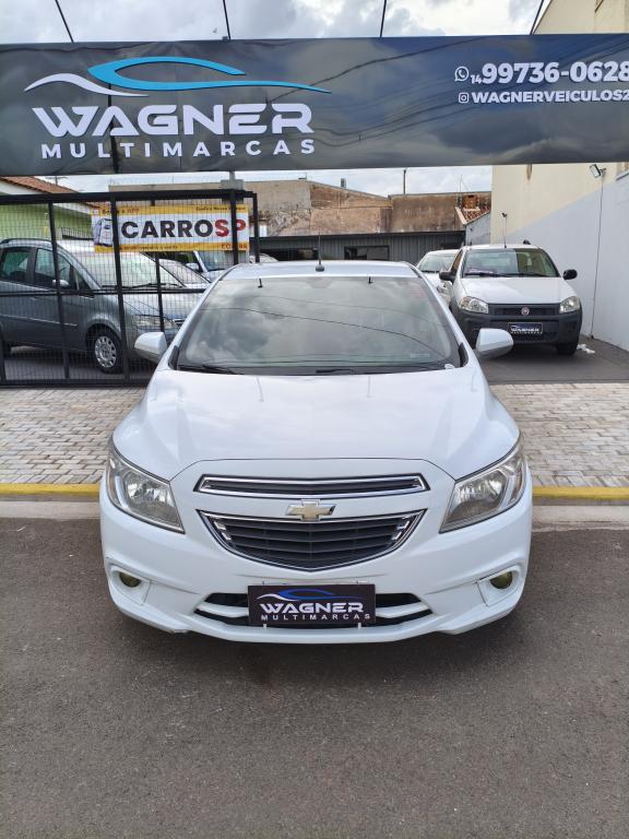 CHEVROLET Onix Hatch - Foto