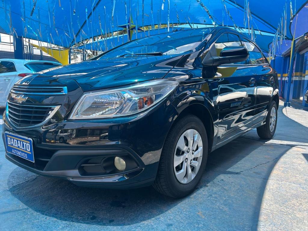 CHEVROLET Onix Hatch