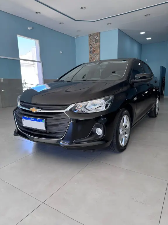 CHEVROLET Onix Hatch - Foto