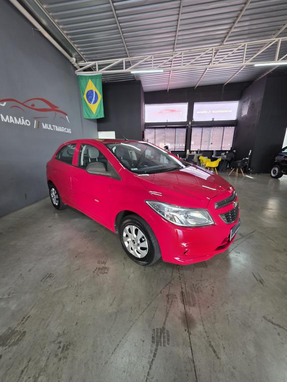 CHEVROLET Onix Hatch - Foto