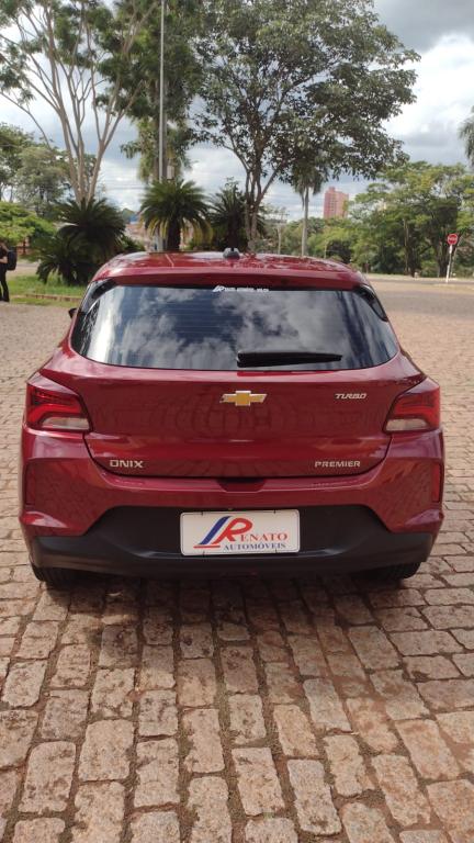 CHEVROLET Onix Hatch - Foto