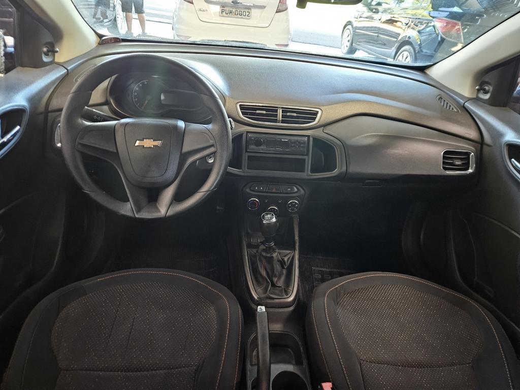 CHEVROLET Onix Hatch - Foto