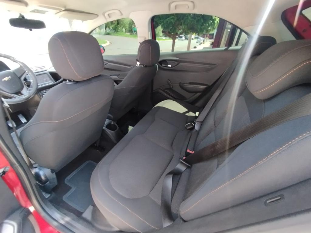 CHEVROLET Onix Hatch - Foto