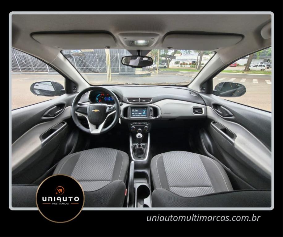 CHEVROLET Onix Hatch - Foto