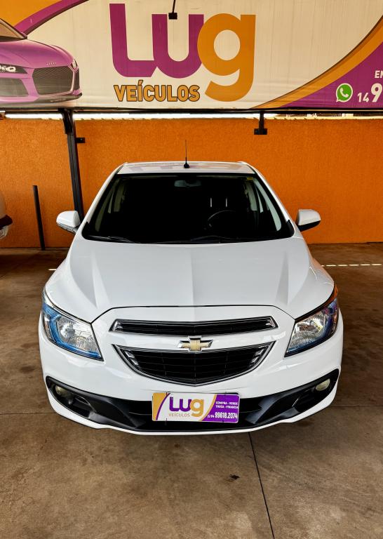 CHEVROLET Onix Hatch - Foto
