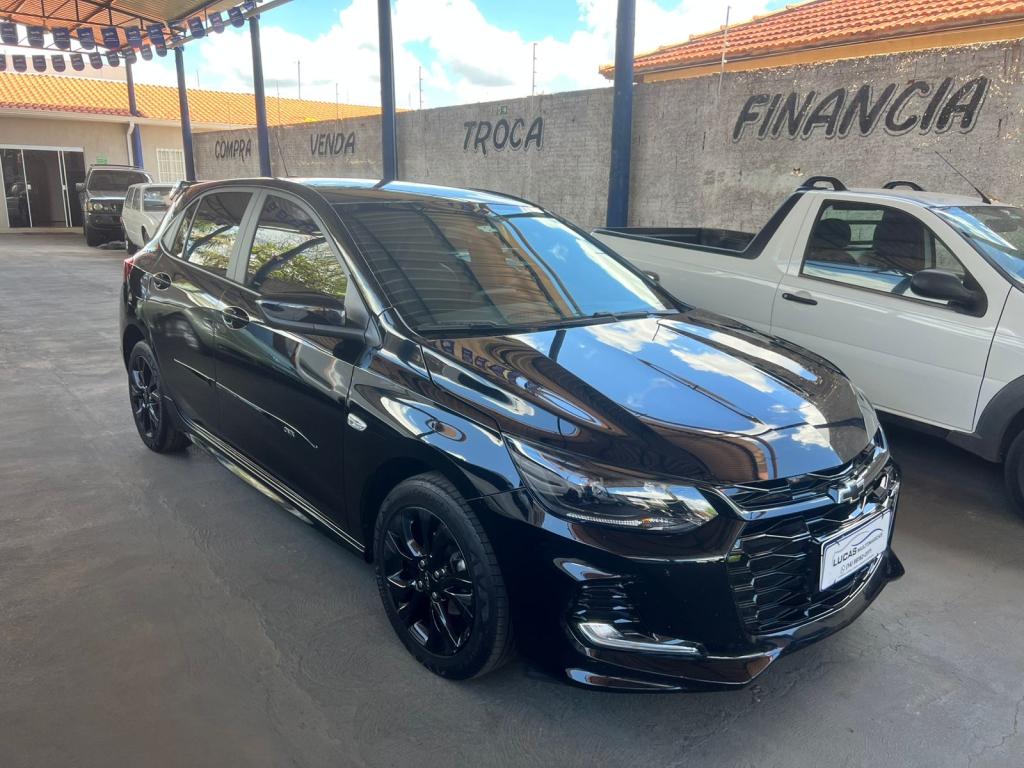 CHEVROLET Onix Hatch