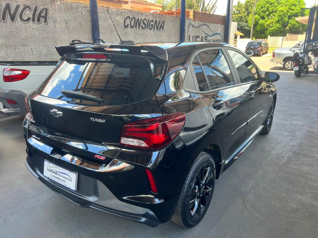 CHEVROLET Onix Hatch - Foto