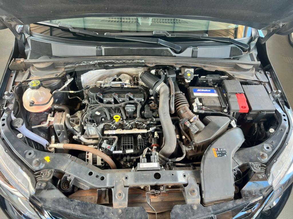 CHEVROLET Onix Hatch - Foto