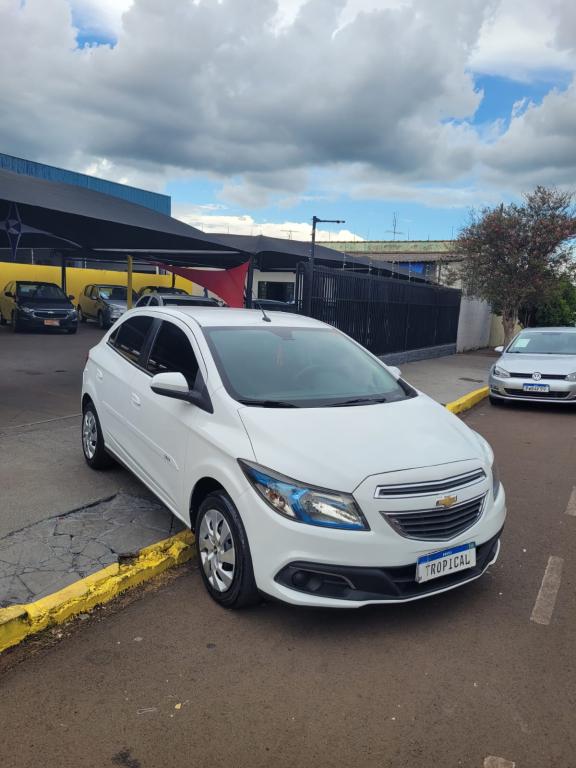 CHEVROLET Onix Hatch