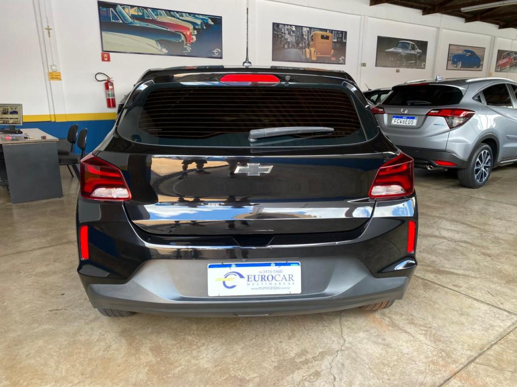 CHEVROLET Onix Hatch - Foto