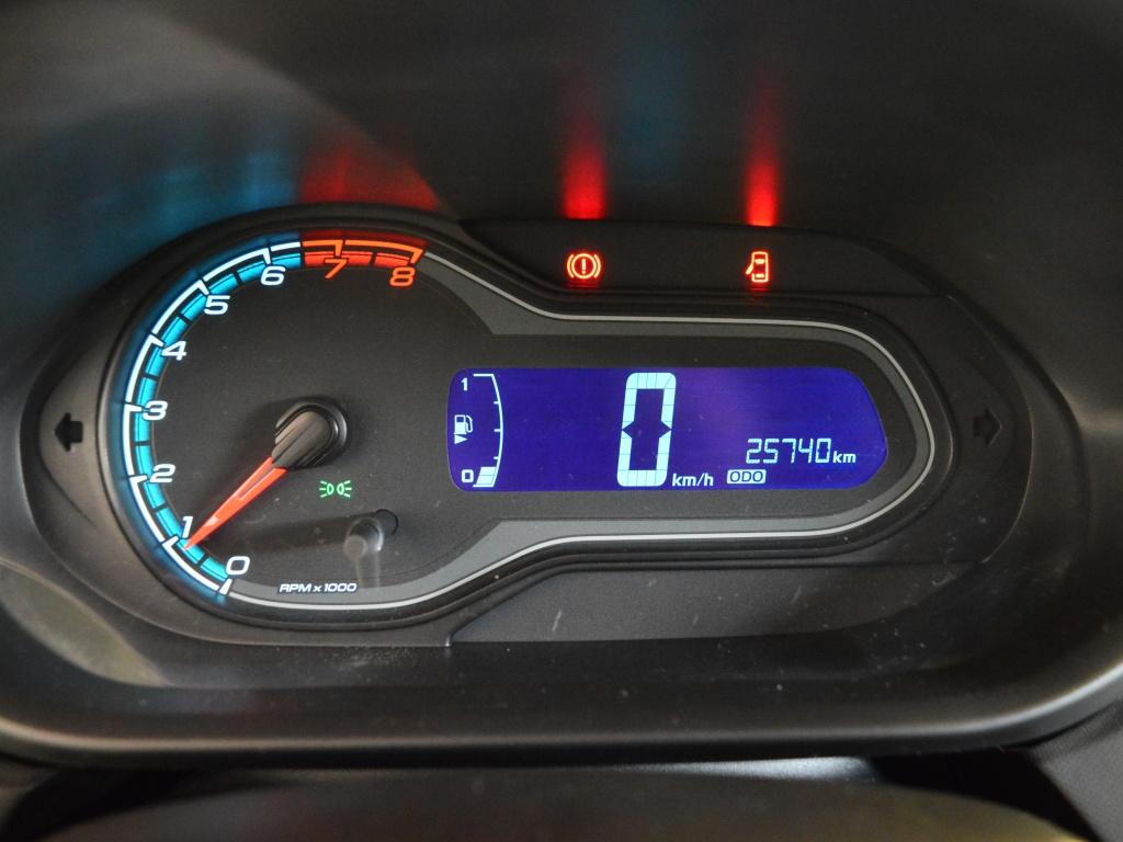 CHEVROLET Onix Hatch - Foto