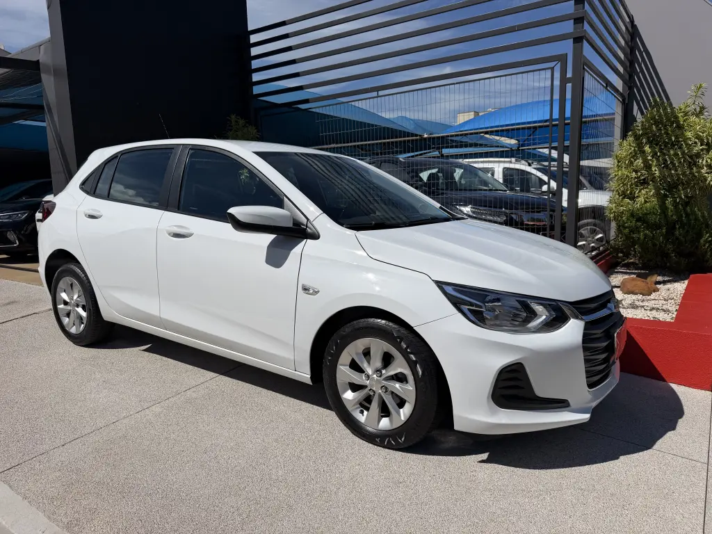 CHEVROLET Onix Hatch