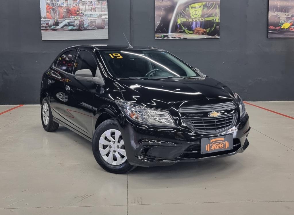 CHEVROLET Onix Hatch - Foto