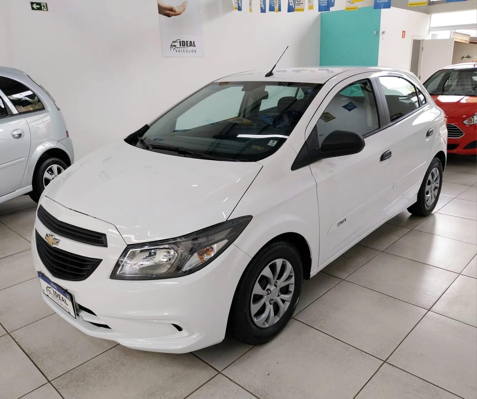 CHEVROLET Onix Hatch