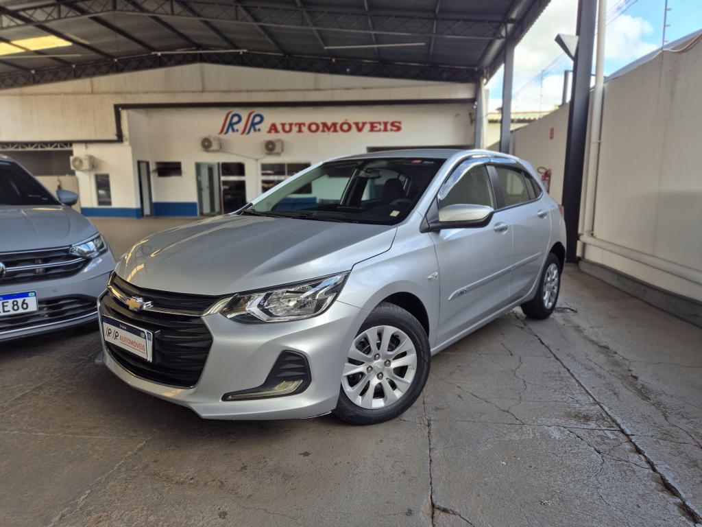 CHEVROLET Onix Hatch - Foto